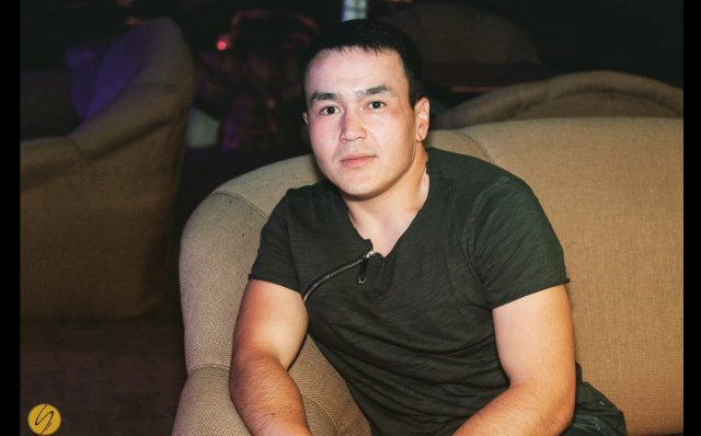 Асхат алиев маркетинг глобал тренд. Асхат алиев. Асхат алиев. Халимов диловар. Шарипов асхат 1998.